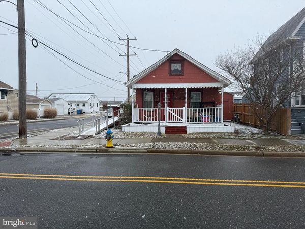 335 W GLENWOOD AVENUE, WILDWOOD, NJ 08260