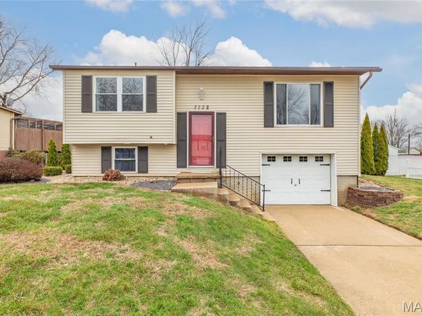 7732 Nightingale Lane, Godfrey, IL 62035