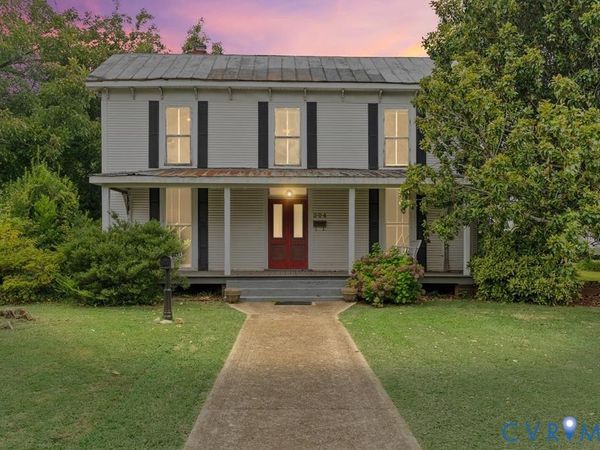 304 W Sycamore Street , Chase City, VA 23924