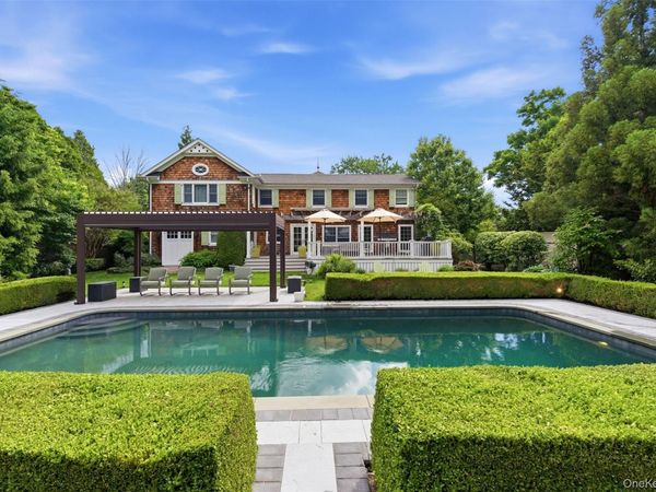 31 Carnegie Avenue, Huntington, NY 11743