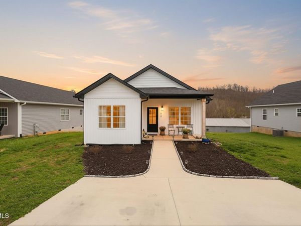 1610 East Millard Street, Johnson City, TN 37601