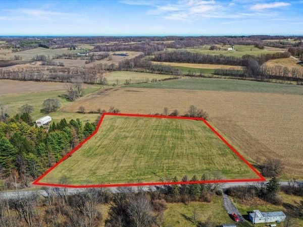 160 N County Road 25 , Bellefontaine, OH 43311