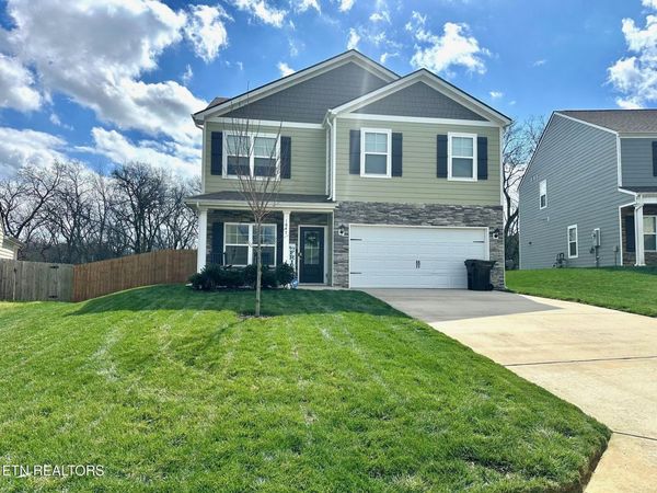 1847 Hampton Place Circle, Loudon, TN 37774