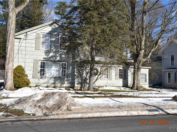 193 Franklin Street , Springville, NY 14141