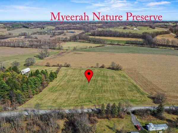 160 N County Road 25 , Bellefontaine, OH 43311