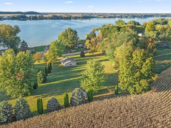 W11015 Glen Drive, Beaver Dam, WI 53916