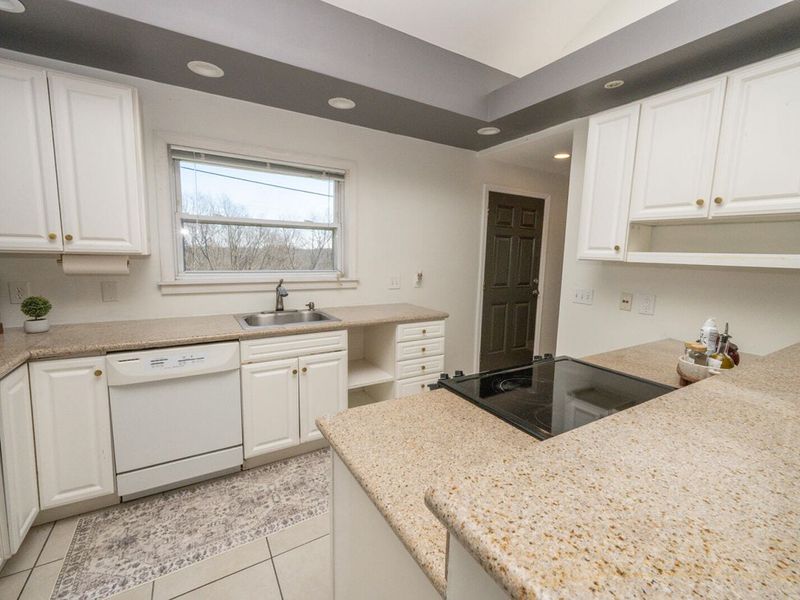 581 Valley View Drive, Taylor Mill, KY 41015 Photo 6