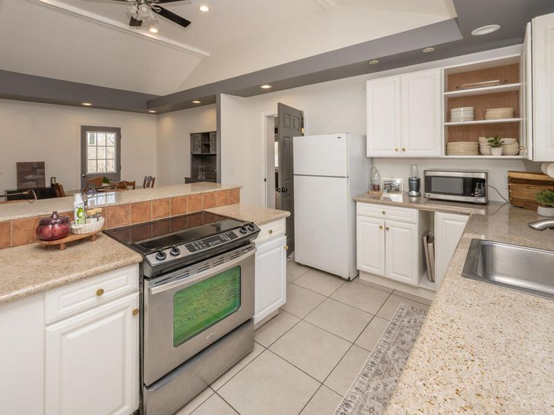 581 Valley View Drive, Taylor Mill, KY 41015 Photo 7