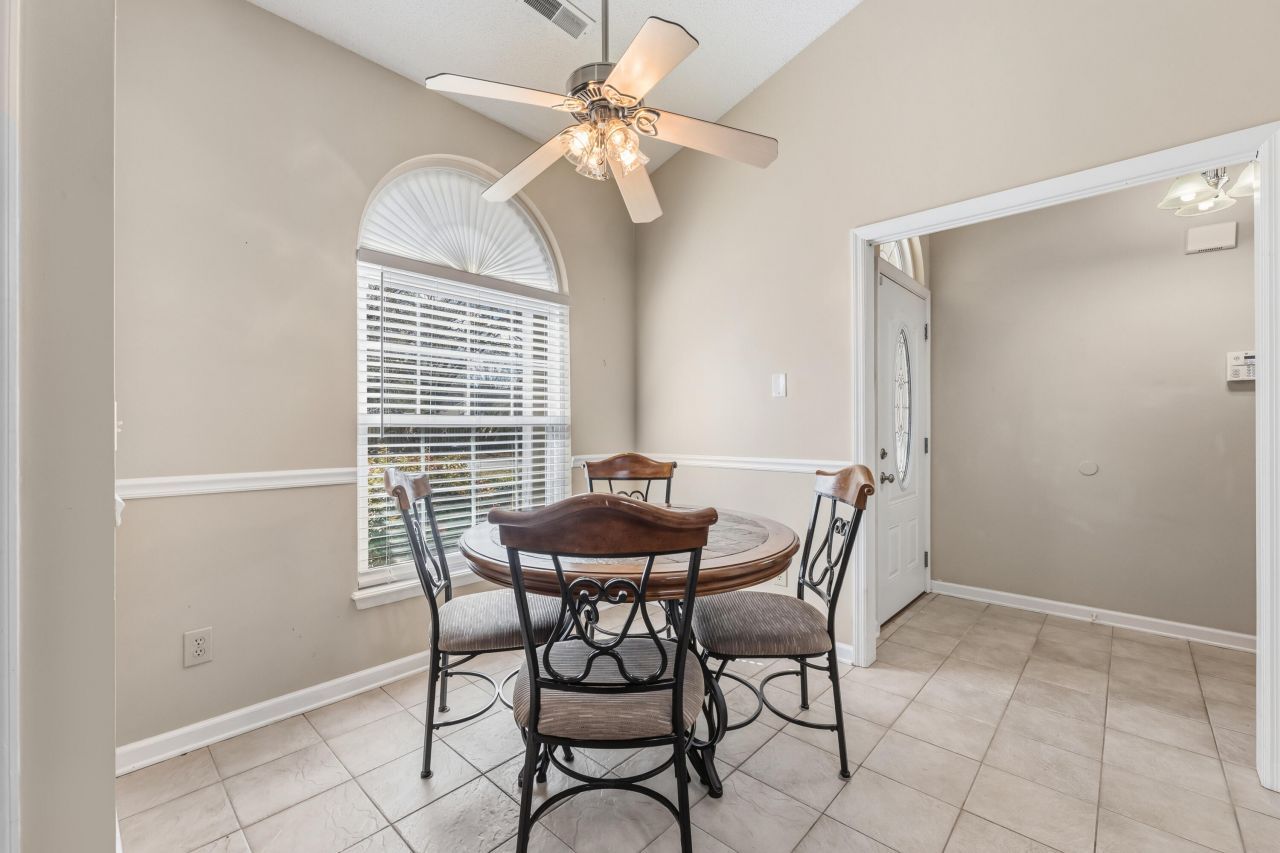 234 St Awdry Street Photo 14