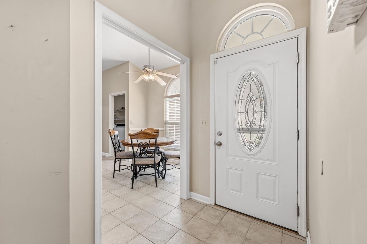 234 St Awdry Street Photo 7