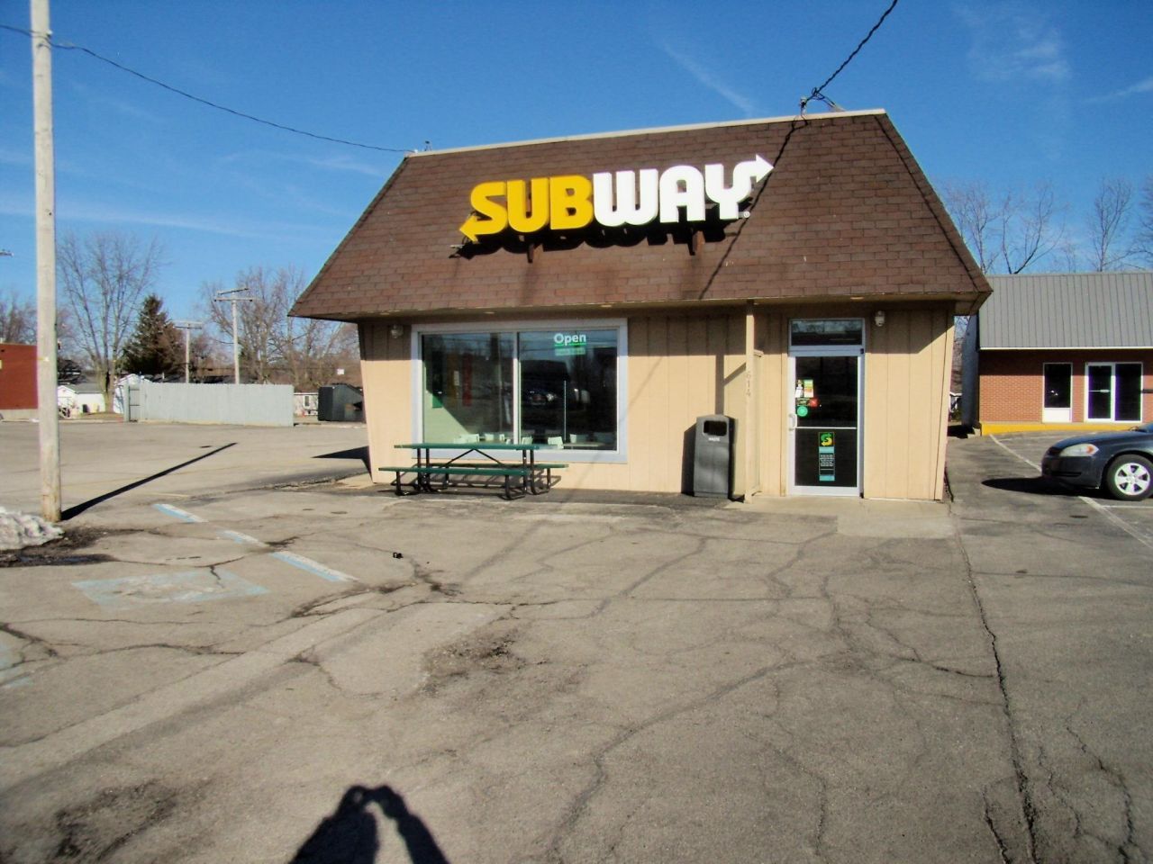 614 N Wayne St., Angola, IN 46703 Main Photo