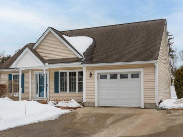 9 Westchester Court, Hudson, NH 03051