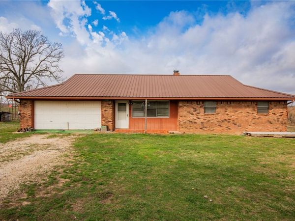 12085 N Jackson Highway, Lincoln, AR 72744