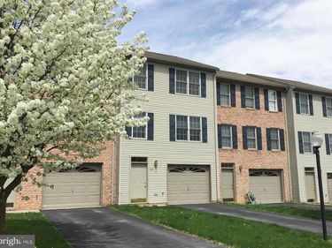 18 GRACE AVE, HANOVER, PA 17331