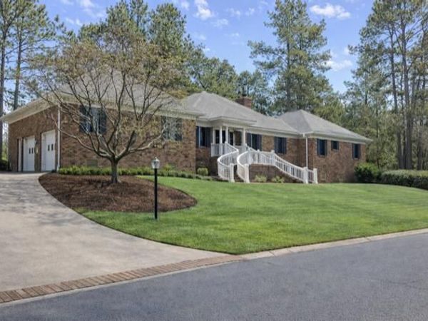 913 Holley Lake Road, Aiken, SC 29803