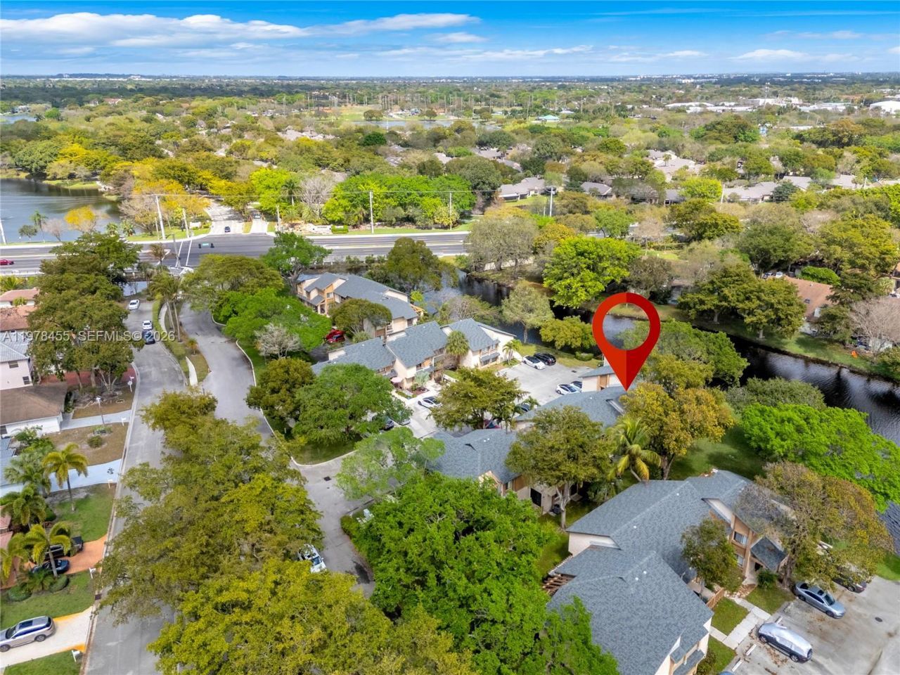 32 Wimbledon Lake Dr, Unit 221, Plantation, FL 33324 Photo