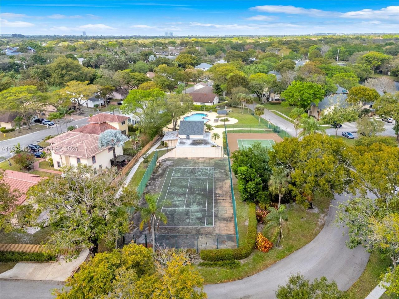 32 Wimbledon Lake Dr, Unit 221, Plantation, FL 33324 Photo