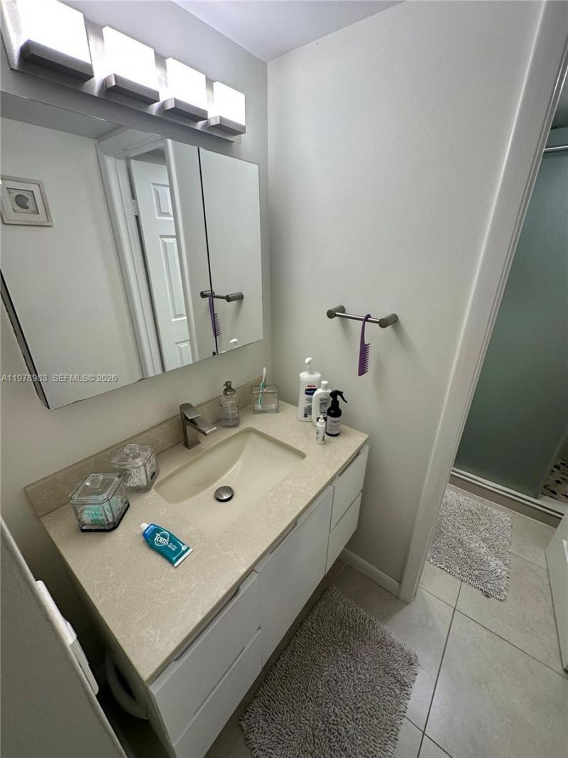 7401 NW 16th St, Unit 407, Plantation, FL 33313 Photo