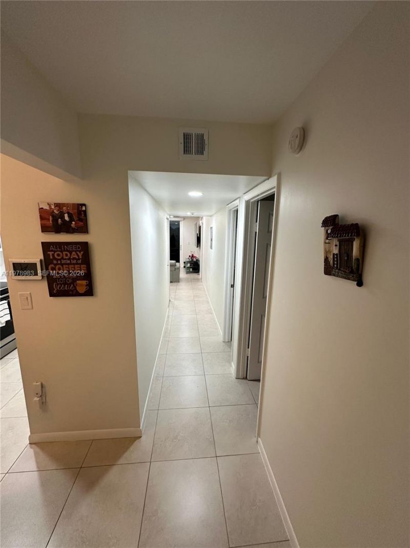 7401 NW 16th St, Unit 407, Plantation, FL 33313 Photo