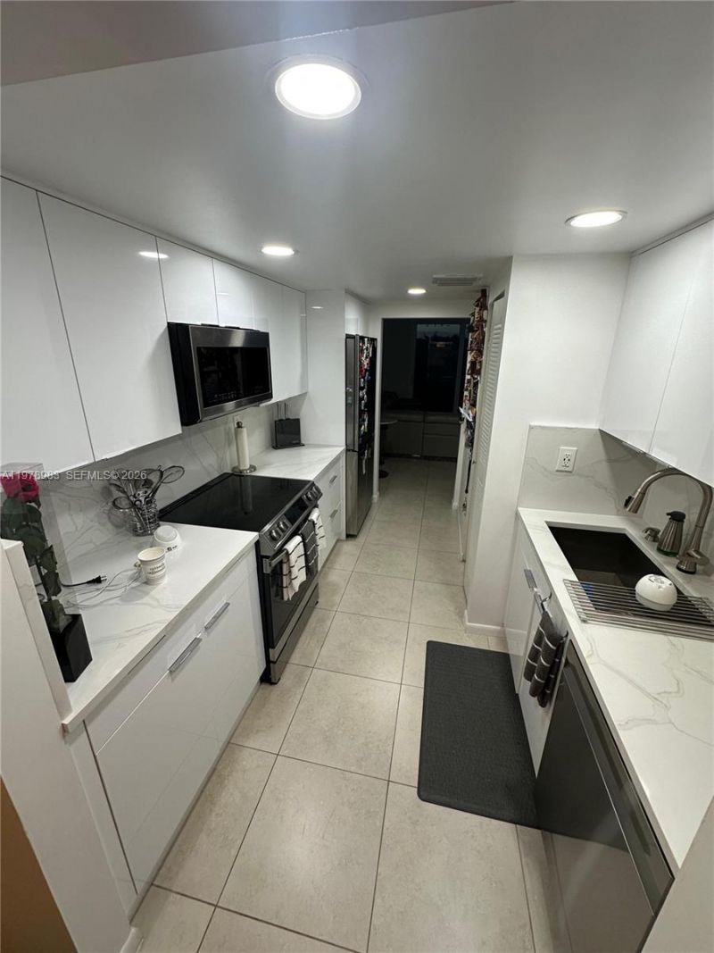 7401 NW 16th St, Unit 407, Plantation, FL 33313 Photo