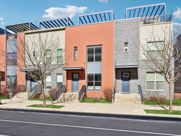 1633 Grand Avenue, Des Moines, IA 50309