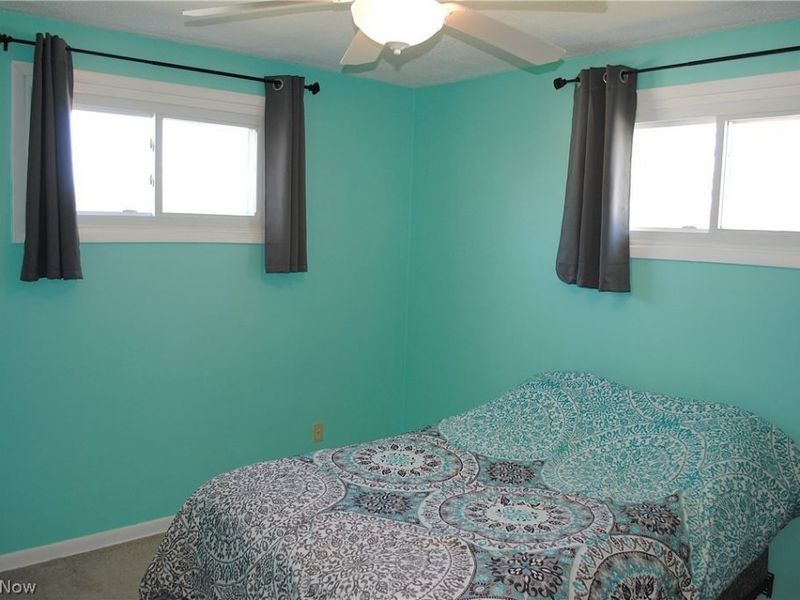 11190 Ronald Drive , Parma, OH 44130 Photo 16