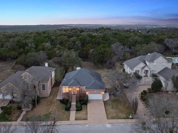 2200 Cliffs Edge DR , Austin, TX 78733