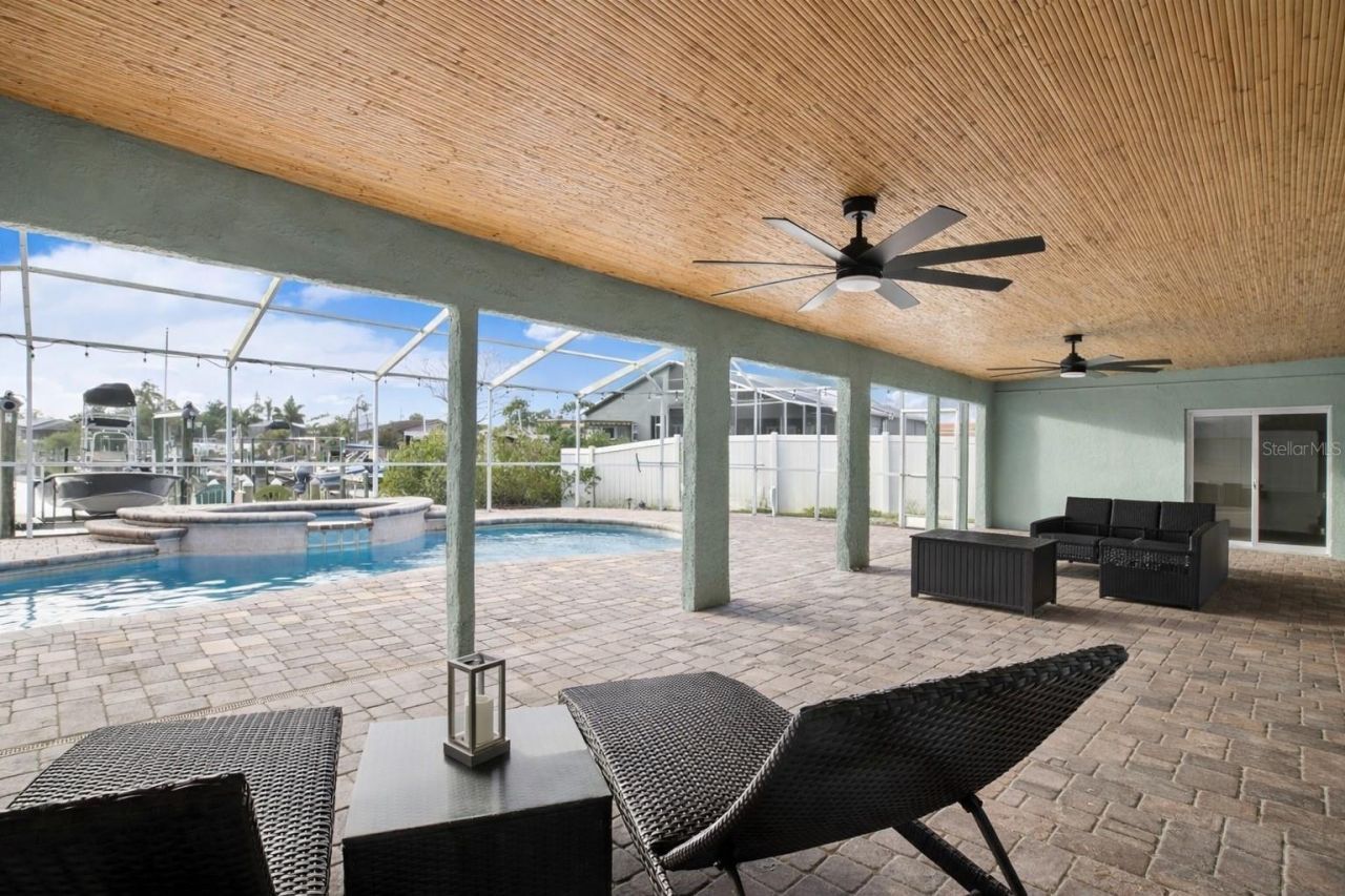 6205 Spanish Main Drive, Apollo Beach, FL 33572 Photo