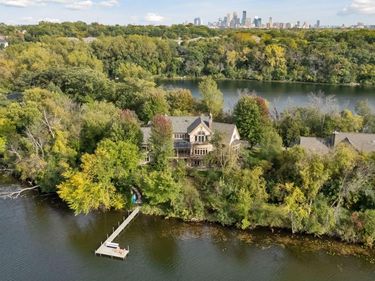 1465 Island Drive , Golden Valley, MN 55422