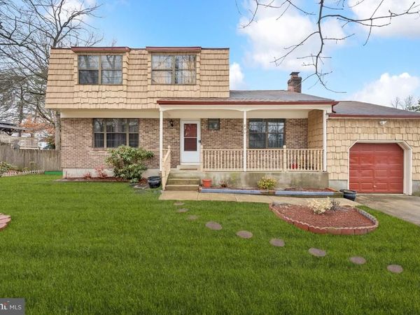 231 PEPPERMILL ROAD, WEST BERLIN, NJ 08091