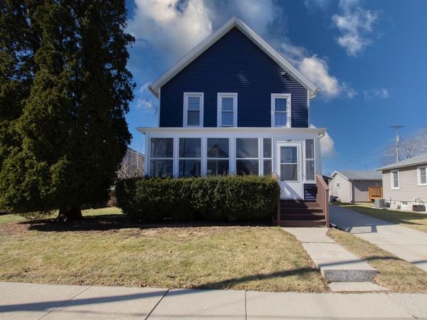 520 N Montgomery STREET, Watertown, WI 53098