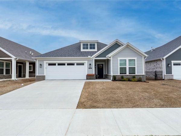 4522 W Huron Loop , Fayetteville, AR 72704