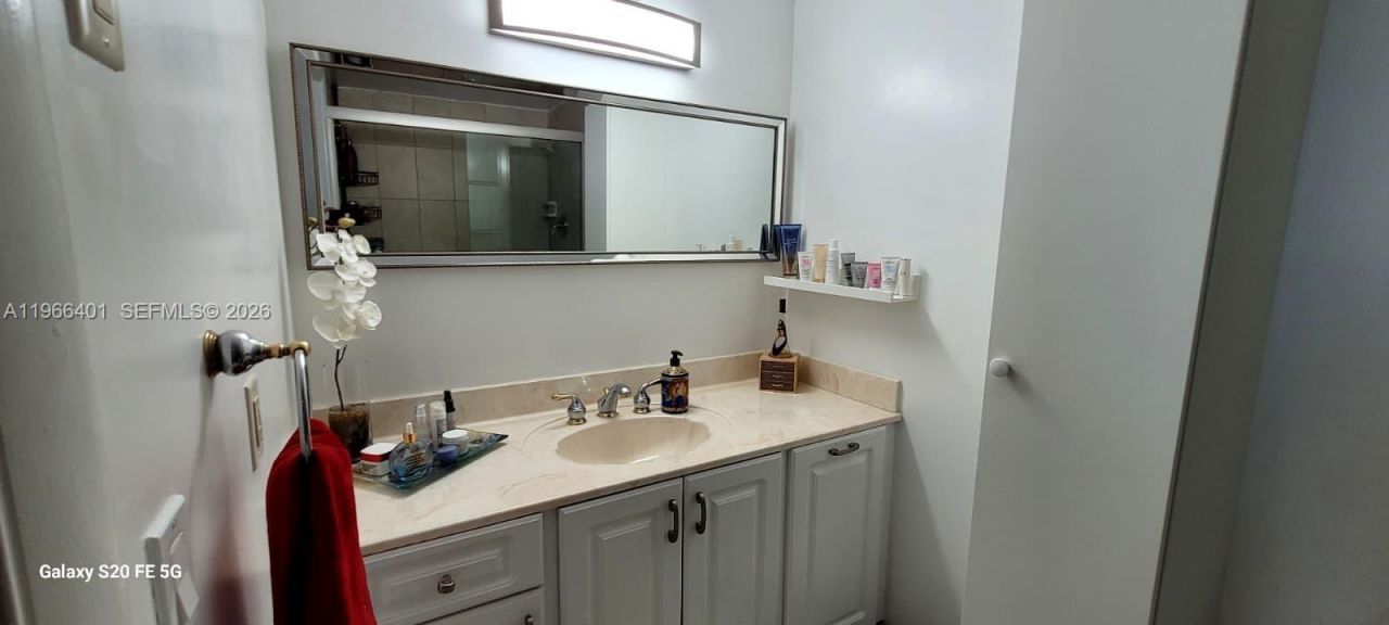 4001 Hillcrest Dr, Unit 705, Hollywood, FL 33021 Photo