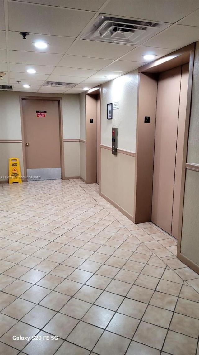 4001 Hillcrest Dr , Unit 705, Hollywood, FL 33021 Photo