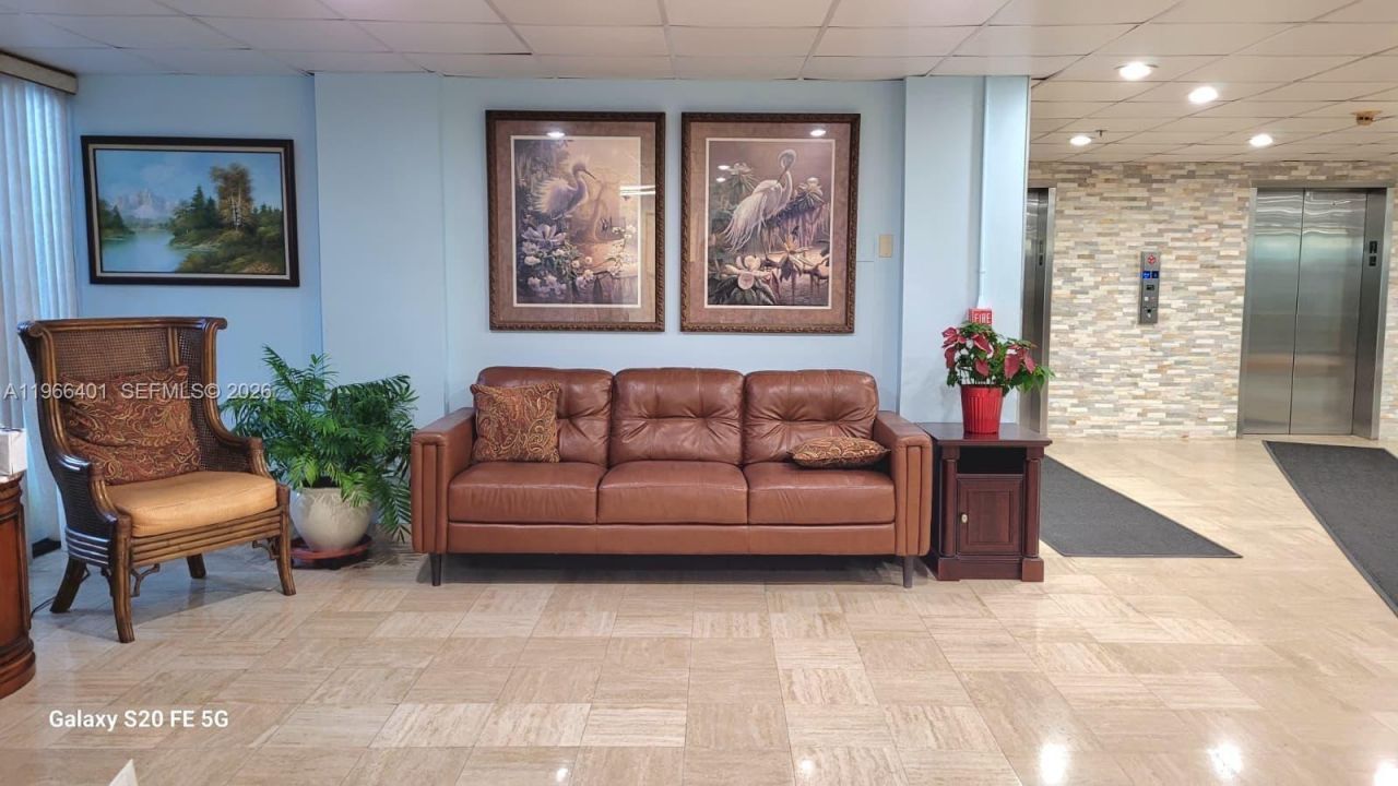 4001 Hillcrest Dr , Unit 705, Hollywood, FL 33021 Photo