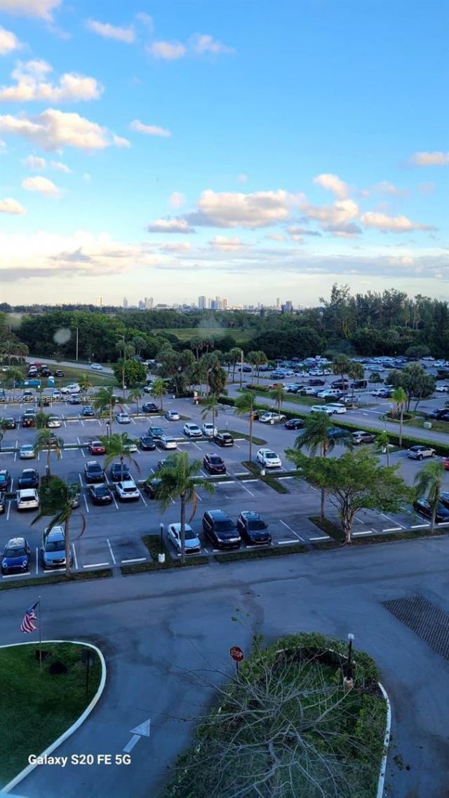 4001 Hillcrest Dr , Unit 705, Hollywood, FL 33021 Photo