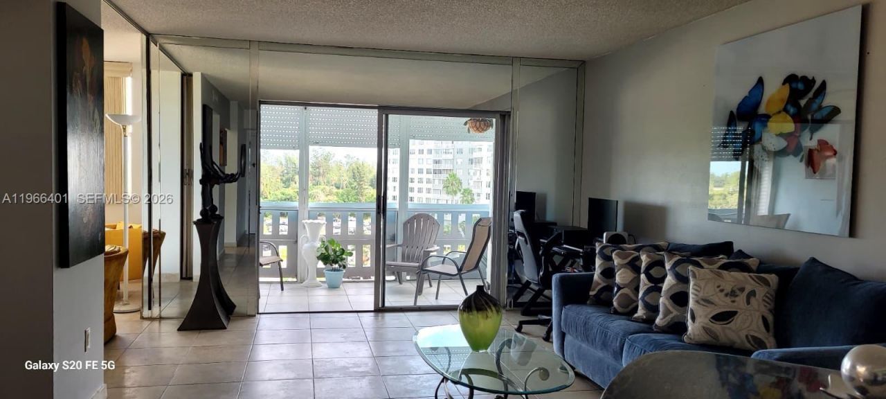 4001 Hillcrest Dr, Unit 705, Hollywood, FL 33021 Photo