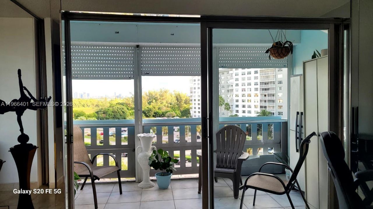 4001 Hillcrest Dr, Unit 705, Hollywood, FL 33021 Photo