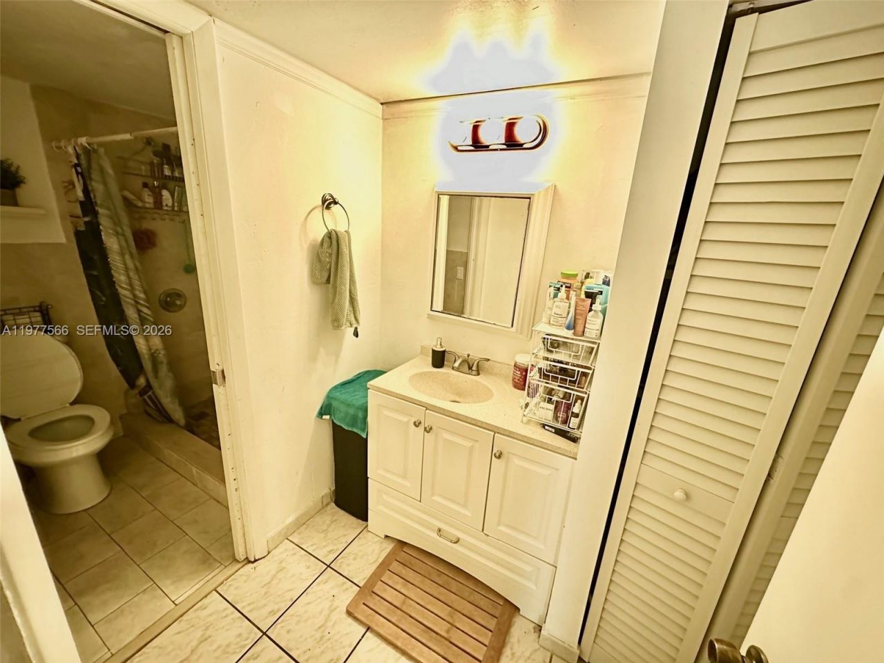 5501 NW 7th St , Unit E305, Miami, FL 33126 Photo