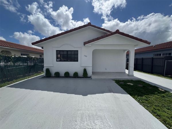 2682 W 70th Pl , Hialeah, FL 33016
