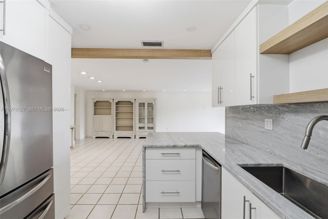 8105 SW 81st Ct , Miami, FL 33143 Photo