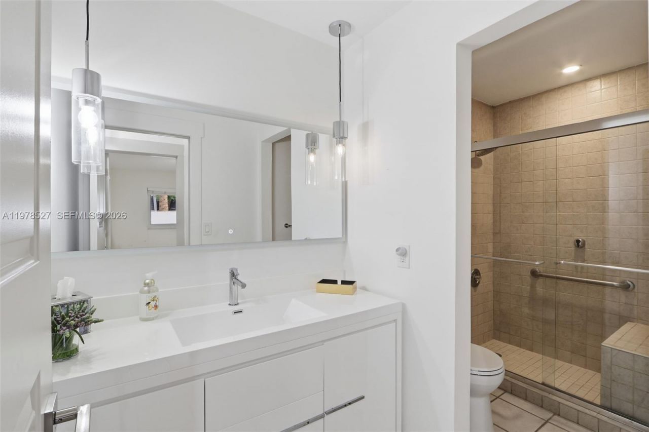 8105 SW 81st Ct , Miami, FL 33143 Photo