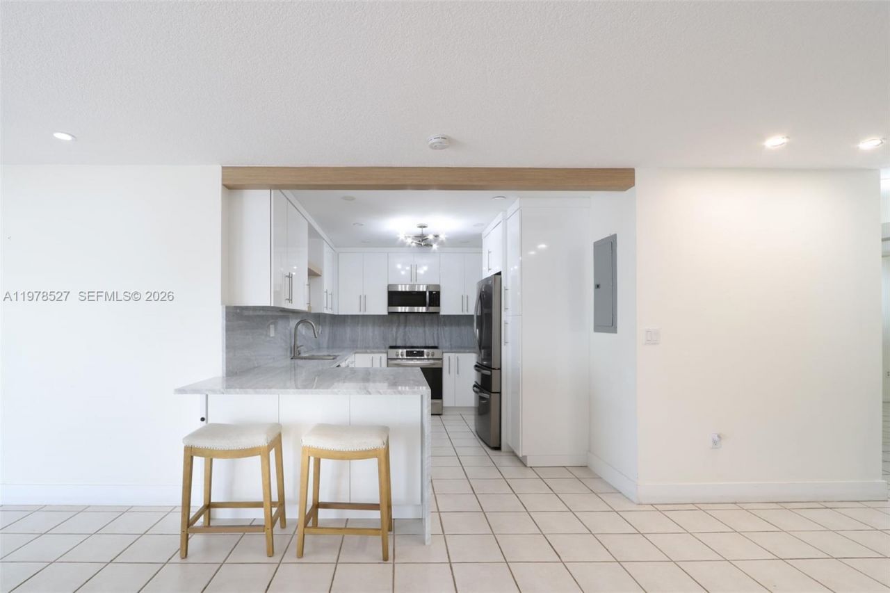 8105 SW 81st Ct , Miami, FL 33143 Photo