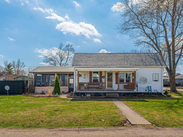 2145 LINCOLN Street, Beason, IL 62512