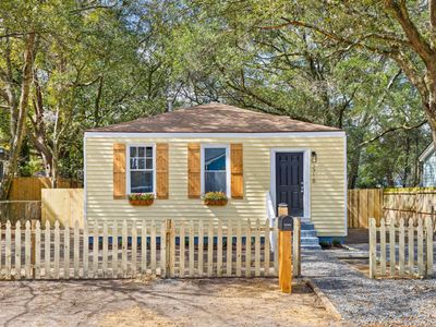 2718 E Surrey Drive, North Charleston, SC 29405