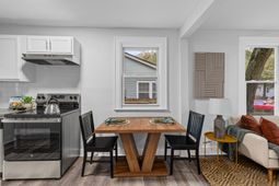 2718 E Surrey Drive photo 4