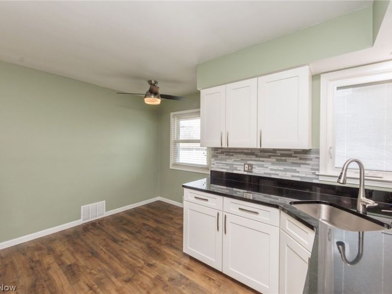 3006 Torrington Avenue , Parma, OH 44134 Photo 22