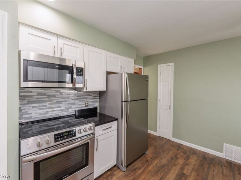 3006 Torrington Avenue , Parma, OH 44134 Photo 23