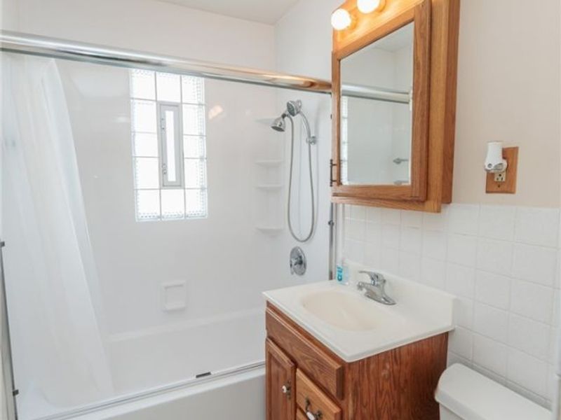 3006 Torrington Avenue , Parma, OH 44134 Photo 31