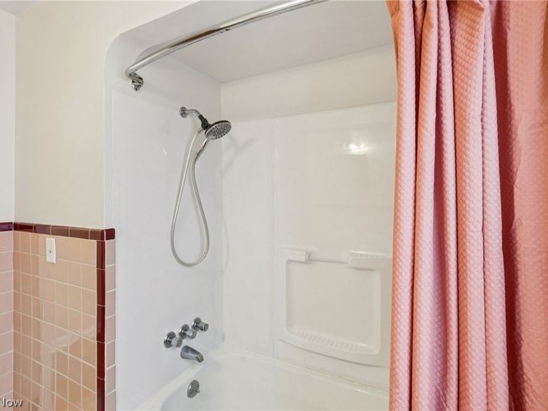 9005 Ansonia Avenue , Brooklyn, OH 44144 Photo 19